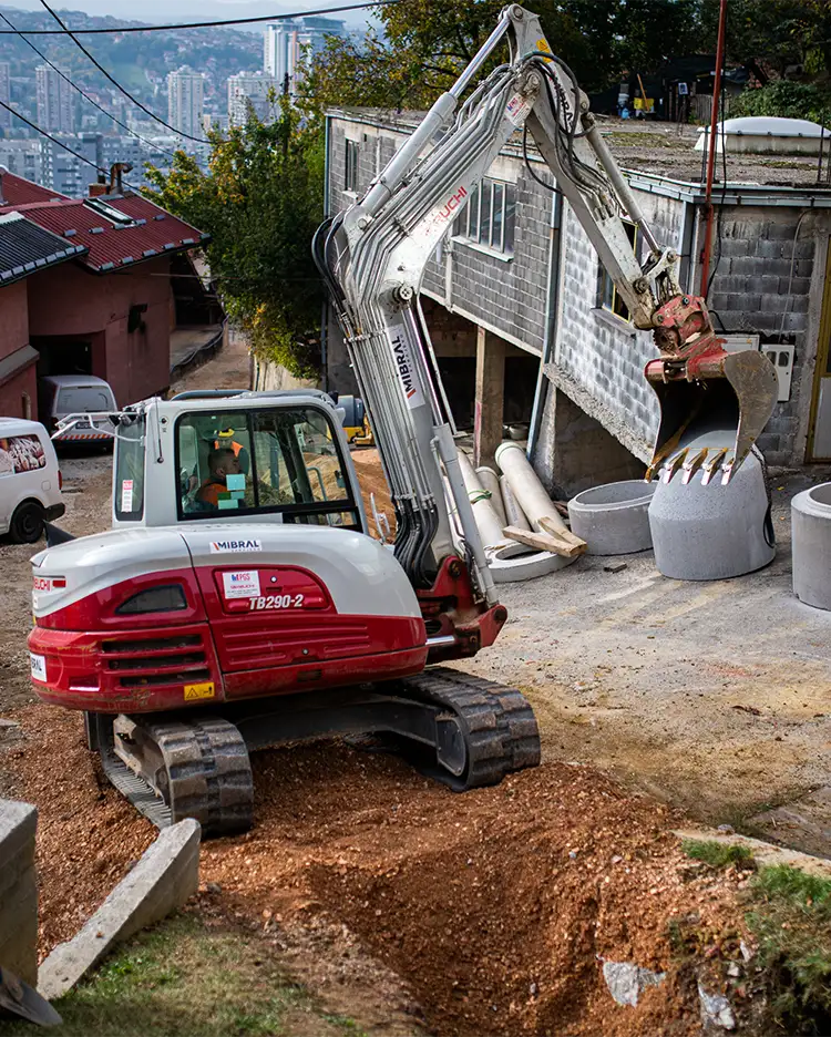 Construction of the water supply and sewerage network in Petra Sinana Šaina Street